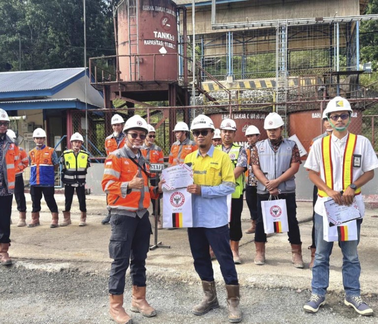 DAHANA Wins Best Mining Services Company Award from PT Semen Padang