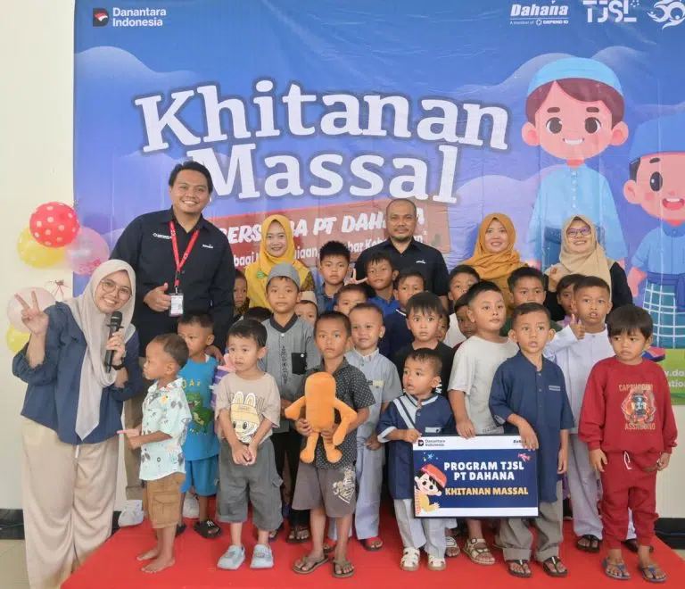 Dahana Gelar Khitanan Massal, Berbagi Kebahagiaan dengan Masyarakat Subang