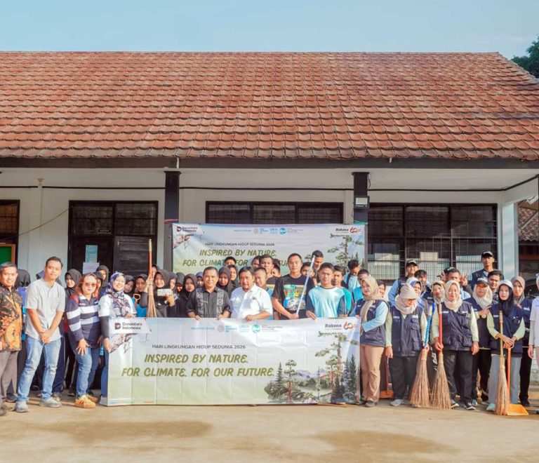 Collaboration Between PT Dahana and SMKN Cibogo Marks World Environment Day 2026